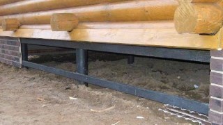 Заказать цоколь на винтовых сваях в Евпатории. Бетонные сваи - установка под ключ от 2350 руб